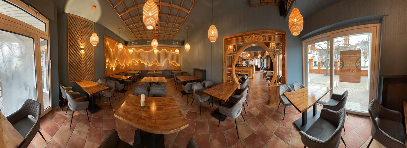 Phòng ăn và quầy bar